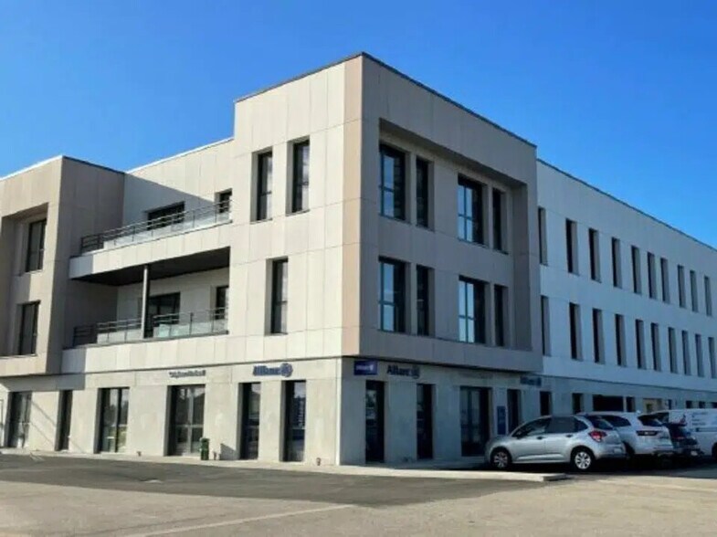 Bureau dans Limas à louer - Photo de l’immeuble – Image 1 sur 7
