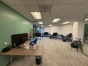 3070 Bristol St, Costa Mesa, CA à louer Photo intérieure– Image 2 sur 9