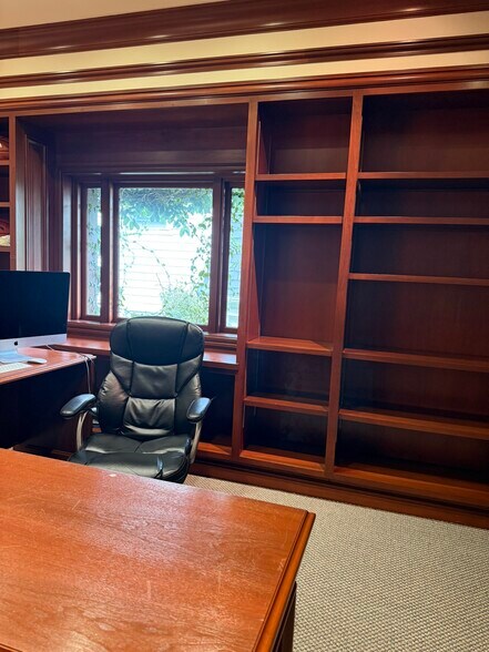 1134 Kline St, La Jolla, CA à louer - Photo intérieure – Image 3 sur 7