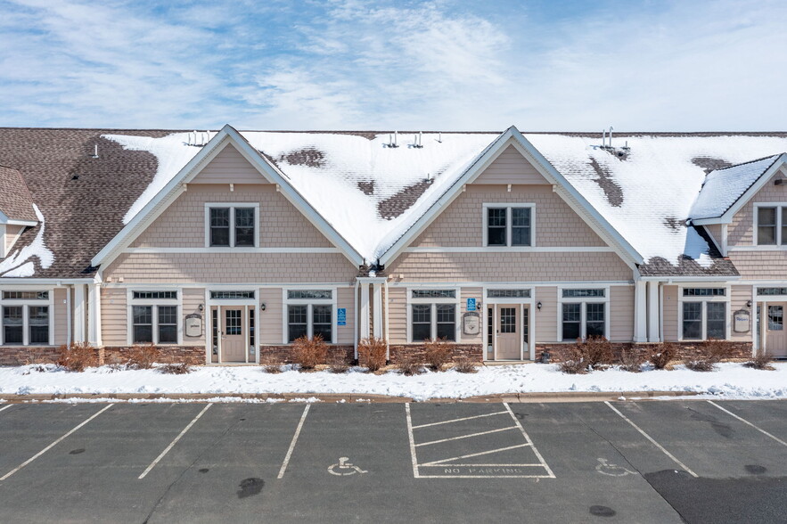 1509 Southcross Dr W, Burnsville, MN à vendre - Photo de l’immeuble – Image 1 sur 9