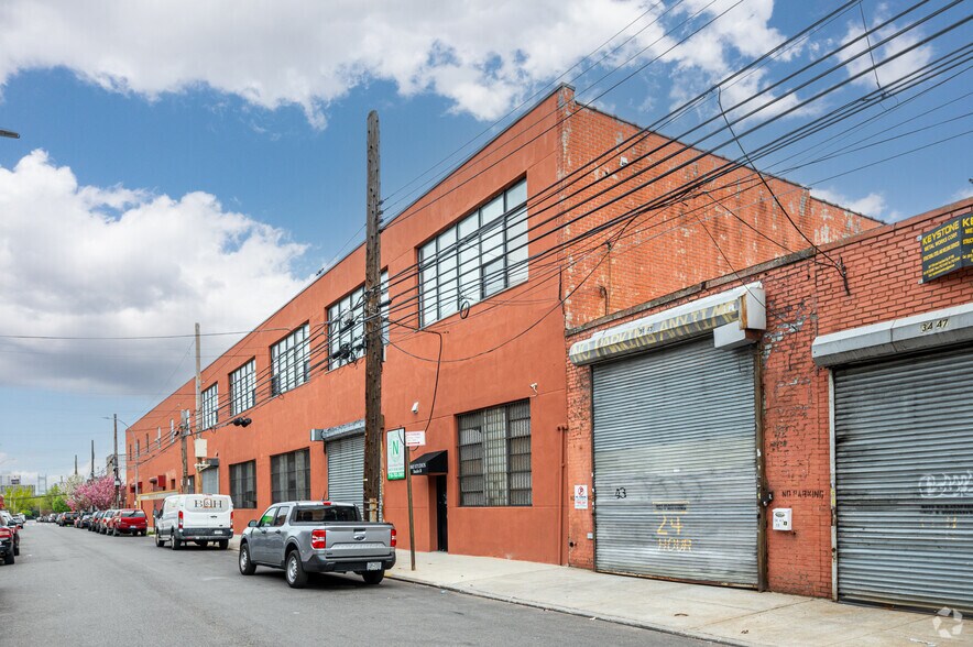 34-19 10th St, Astoria, NY à vendre - Photo de l’immeuble – Image 3 sur 18