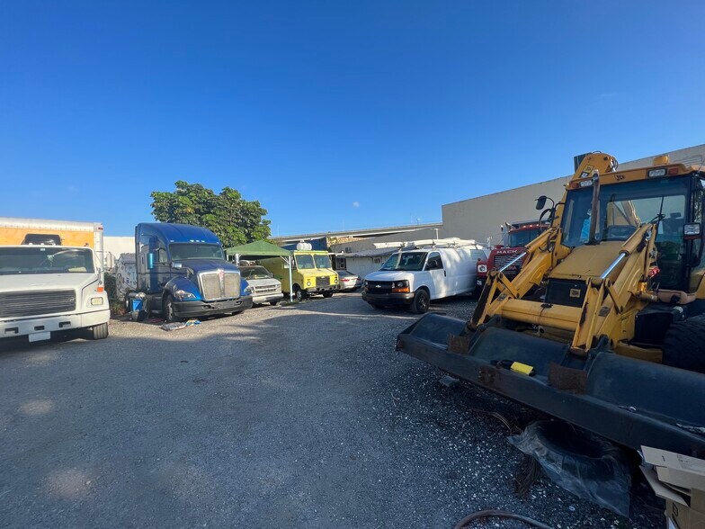 16951 NW 4th Ave, North Miami Beach, FL à vendre - Photo de l’immeuble – Image 2 sur 4