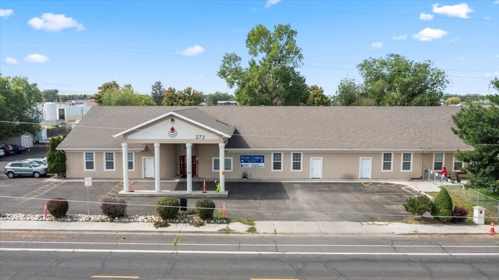 273 Shoup Ave W, Twin Falls, ID à vendre - Photo de l’immeuble – Image 2 sur 15