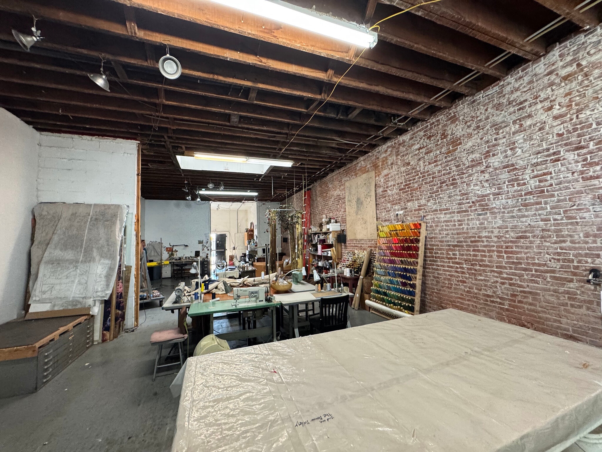 2226-2230 Whittier Blvd, Los Angeles, CA à louer Photo intérieure– Image 1 sur 4