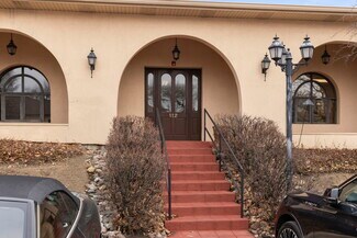 Plus de détails pour 1754 N Washington St, Naperville, IL - Bureau à vendre