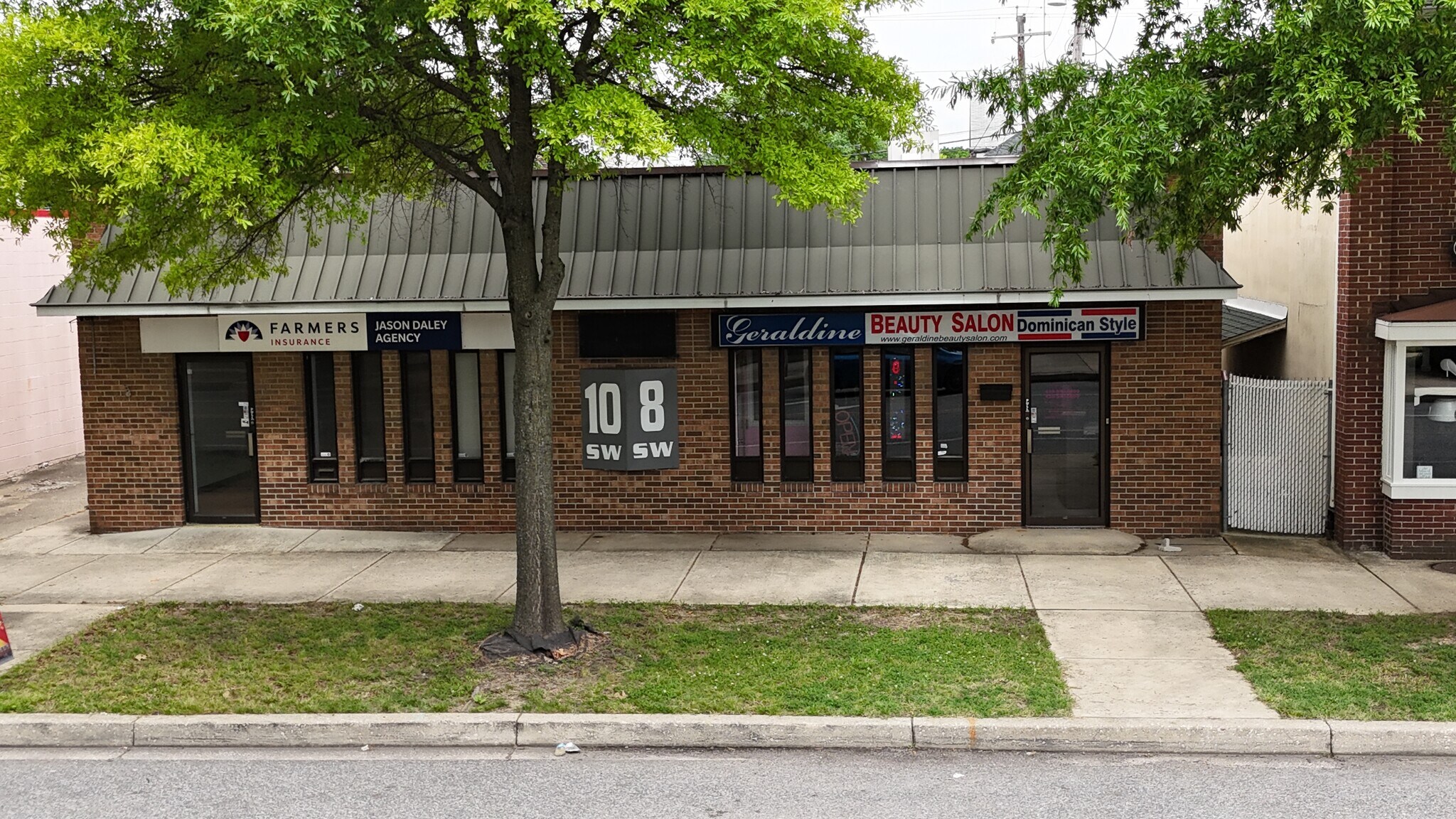 8-10 S Crain Hwy, Glen Burnie, MD à vendre Photo de l’immeuble– Image 1 sur 4