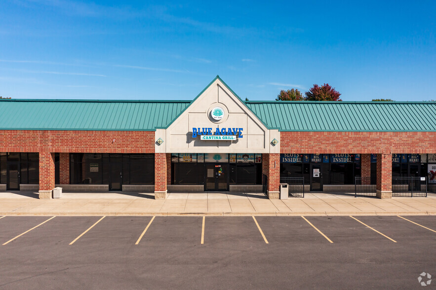 19-75 S Randall Rd, North Aurora, IL à louer - Photo de l’immeuble – Image 3 sur 6