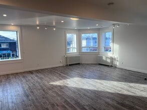 17 Av De La Baie-De-Valois, Pointe-claire, QC à louer Photo intérieure– Image 1 sur 9