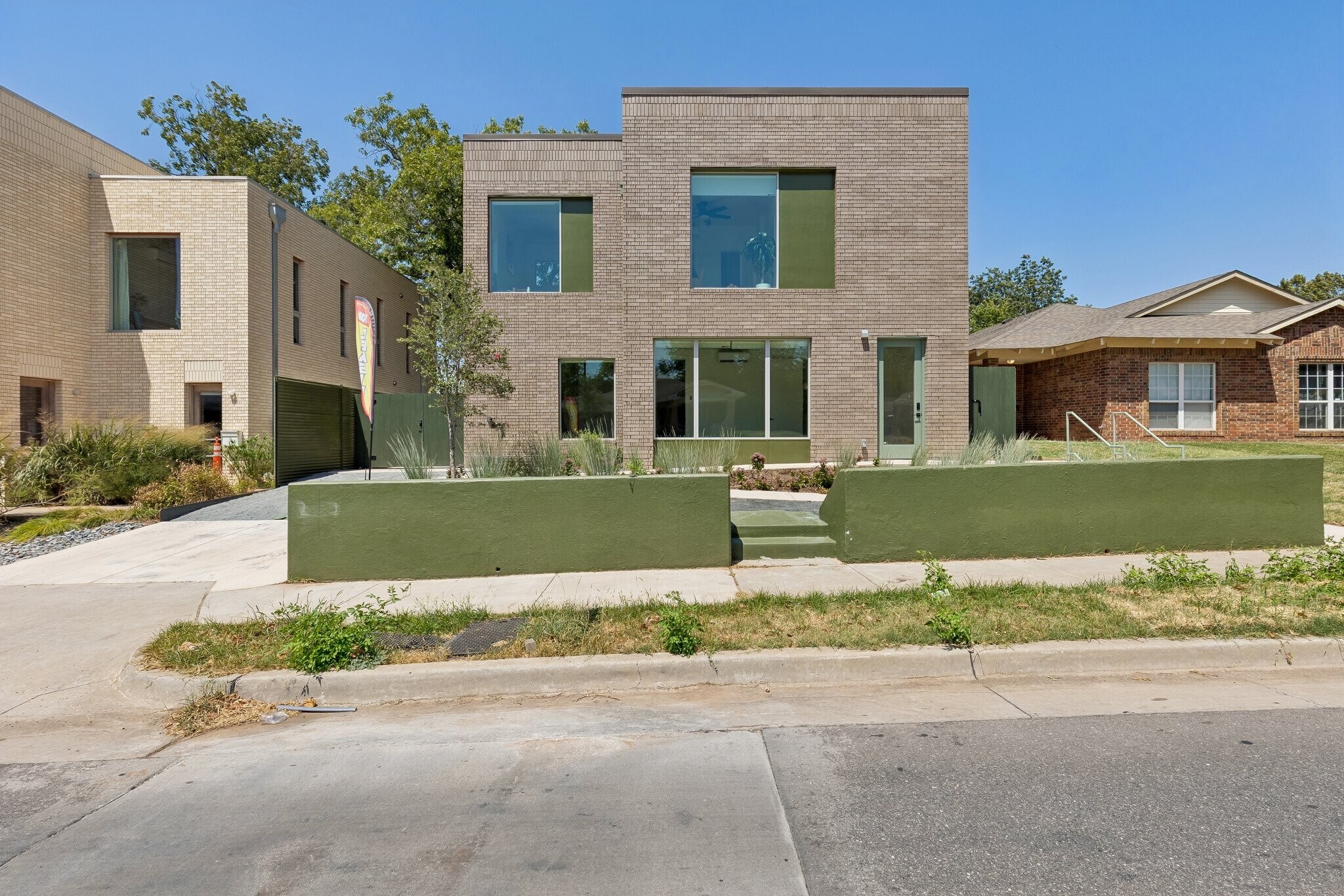 1617 NW 16th St, Oklahoma City, OK à louer Photo de l’immeuble– Image 1 sur 6