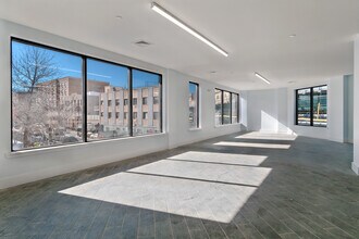 245 Wilson Ave, Brooklyn, NY à louer Photo intérieure– Image 1 sur 10