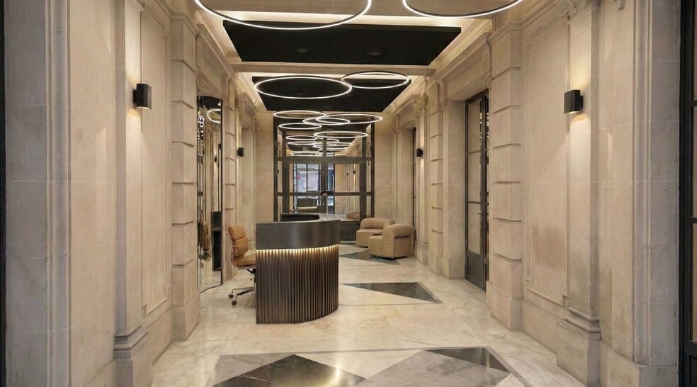35 Rue La Boétie, Paris à louer - Photo de l’immeuble – Image 3 sur 21