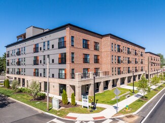 Plus de détails pour 144 N Main St, Dublin, PA - Local commercial à louer