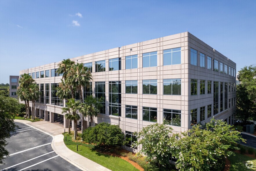 12724 Gran Bay Pkwy W, Jacksonville, FL à vendre - Photo de l’immeuble – Image 2 sur 11