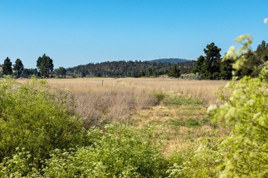 N Hwy 97, Klamath Falls, OR à vendre - Photo de l’immeuble – Image 3 sur 26