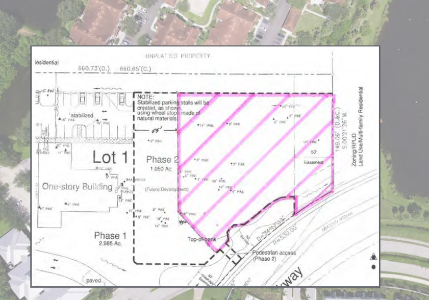 211 SE Central Pky, Stuart, FL à vendre - Photo de l’immeuble – Image 3 sur 9