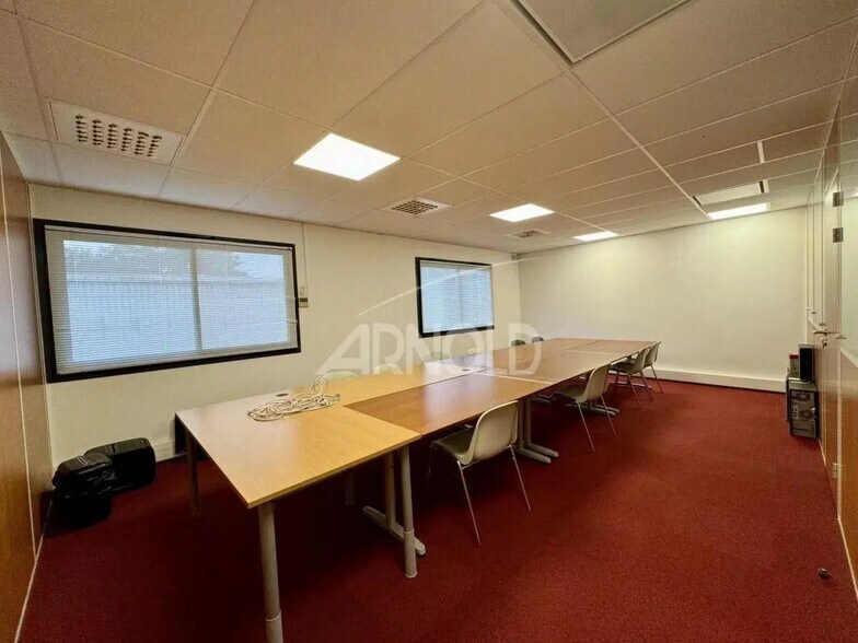 Bureau dans Basse-Goulaine à louer - Photo de l’immeuble – Image 3 sur 5