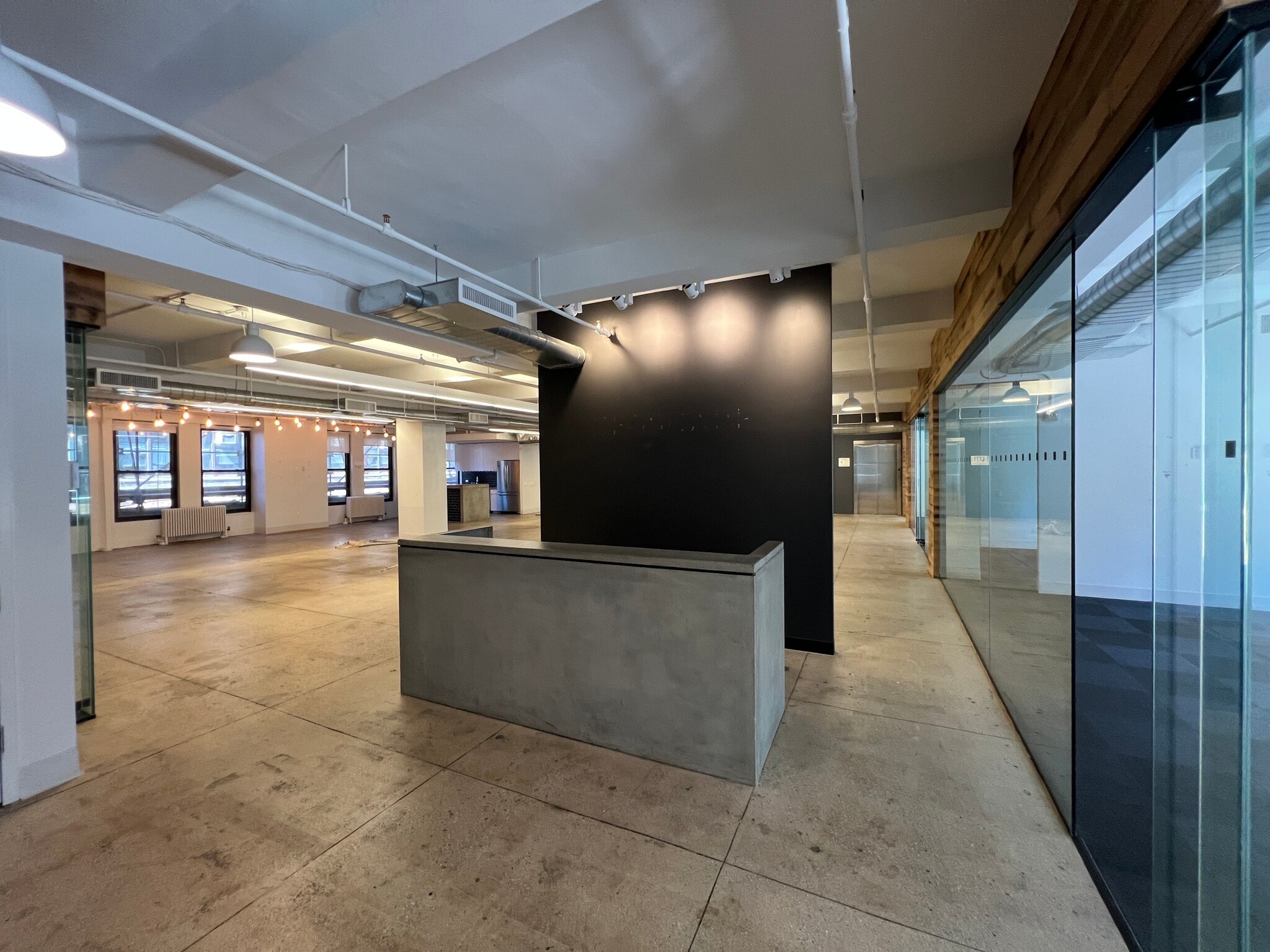 256 W 38th St, New York, NY à louer Photo intérieure– Image 1 sur 4