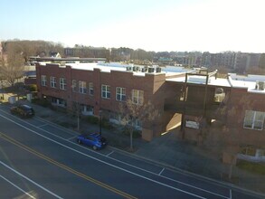 630 Davidson Gateway Dr, Davidson, NC - VUE AÉRIENNE  vue de carte - Image1