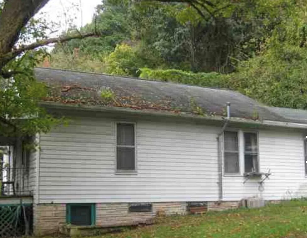 843 Milford St, Clarksburg, WV à vendre Photo principale– Image 1 sur 2