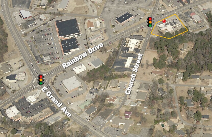 3354 Rainbow Dr, Rainbow City, AL à louer Photo principale– Image 1 sur 8