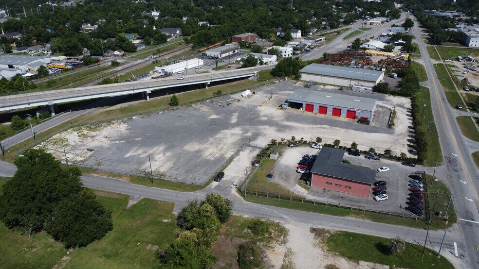 2830 Rivers Ave, Charleston, SC à louer - Photo de l’immeuble – Image 2 sur 6