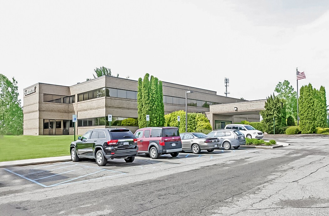 6700 N Rochester Rd, Rochester Hills, MI à louer Photo principale– Image 1 sur 7