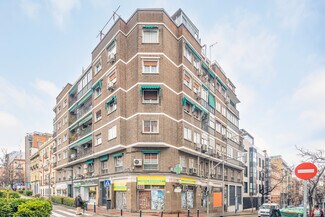 Plus de détails pour Calle de Pilar de Zaragoza, 34, Madrid - Local commercial à louer