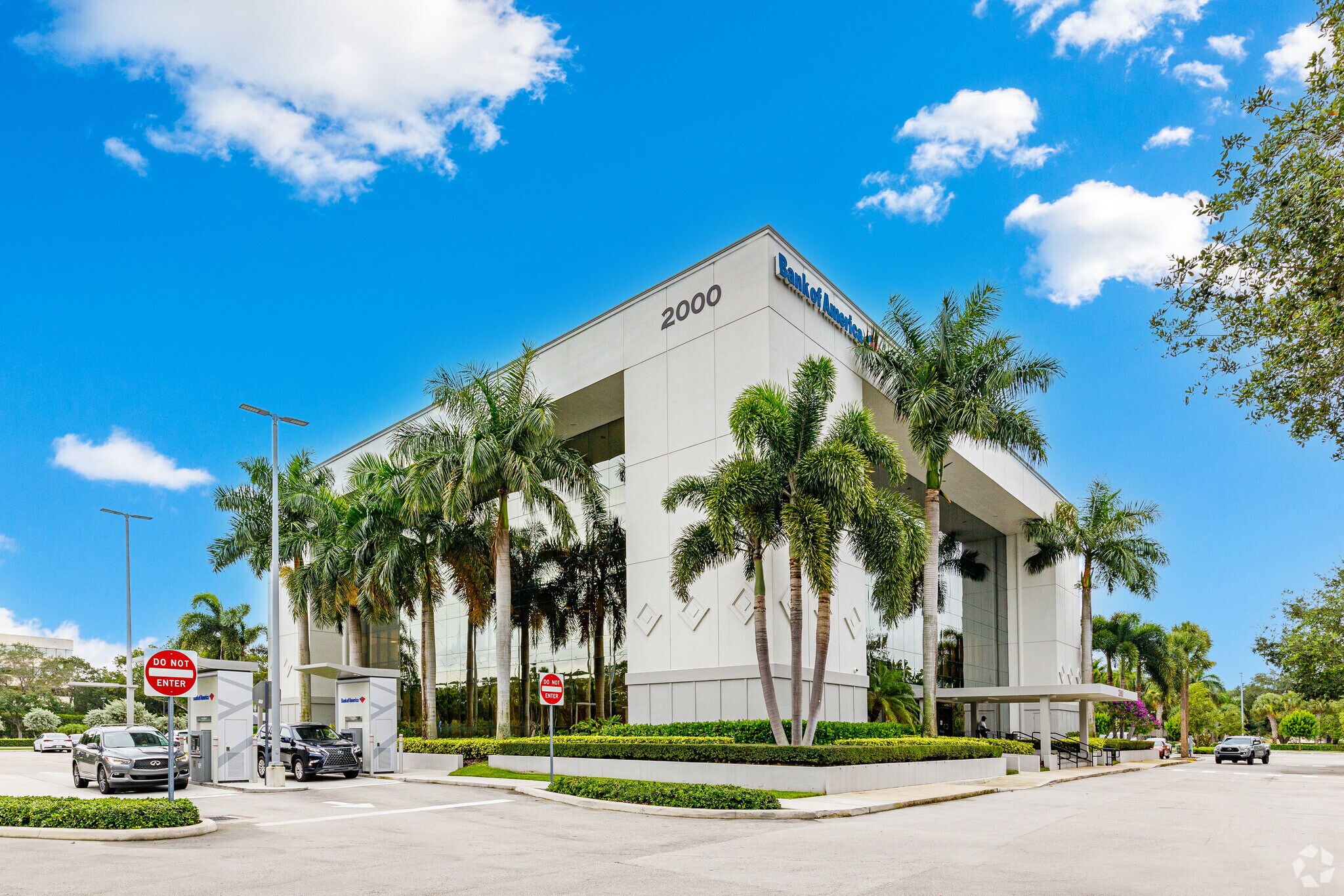 2000 Glades Rd, Boca Raton, FL à louer Photo principale– Image 1 sur 10