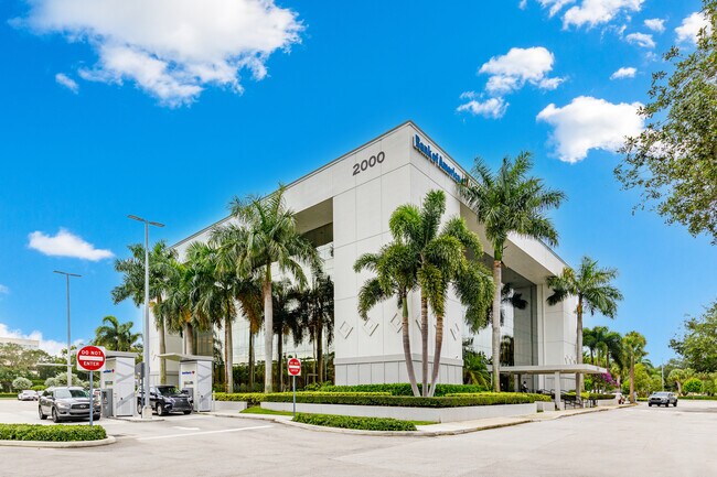 Plus de détails pour 2000 Glades Rd, Boca Raton, FL - Bureau à louer