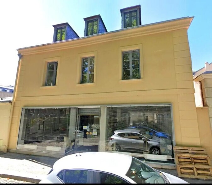 Bureau dans Versailles à louer - Photo de l’immeuble – Image 1 sur 12