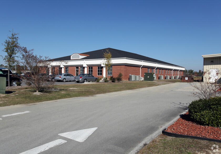 900 Dennis Rd, Jacksonville, NC à vendre - Photo de l’immeuble – Image 2 sur 2