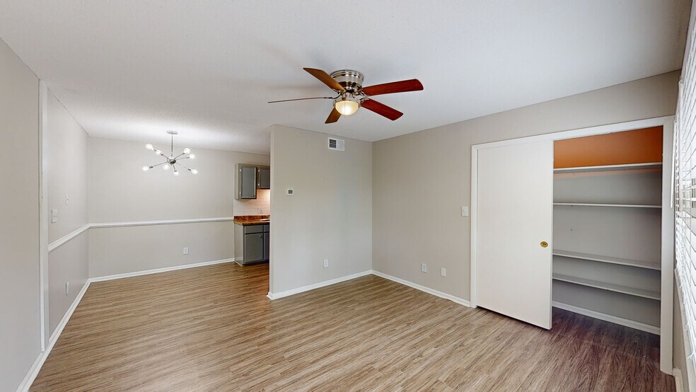 412 Oakridge Ave, Fayetteville, NC à vendre - Numérisation 3D Matterport – Image 3 sur 31