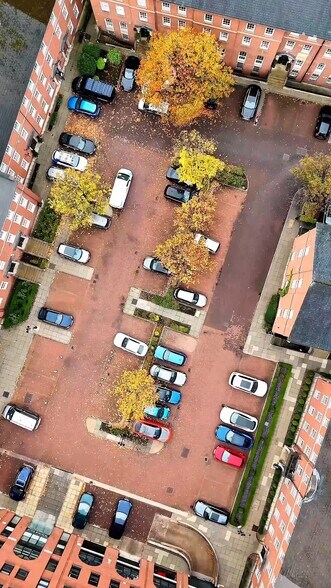 12-24 Oxford Ct, Manchester à louer - Vidéo sur l’annonce professionnelle – Image 2 sur 11