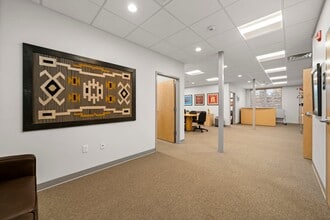 288 S River Rd, Bedford, NH à louer Photo intérieure– Image 1 sur 14