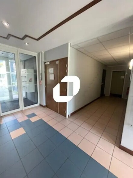 7 Chemin De La Dhuy, Meylan à louer - Photo de l’immeuble – Image 1 sur 10
