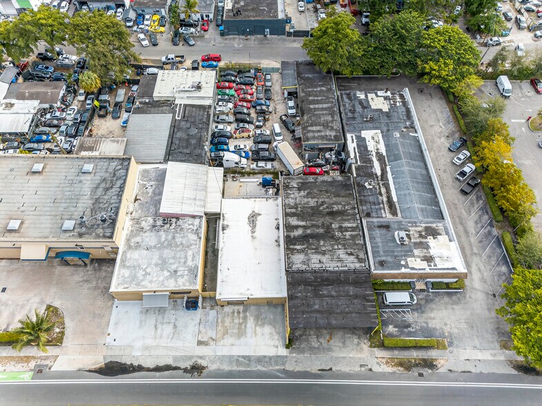 5821 Dewey St, Hollywood, FL à vendre - Photo de l’immeuble – Image 3 sur 5