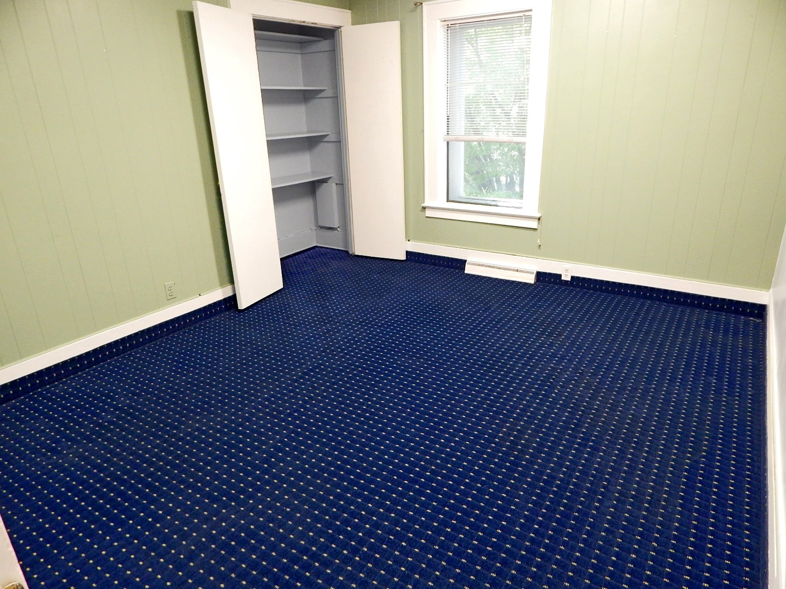 248 W Commercial St, East Rochester, NY à louer Photo intérieure– Image 1 sur 7