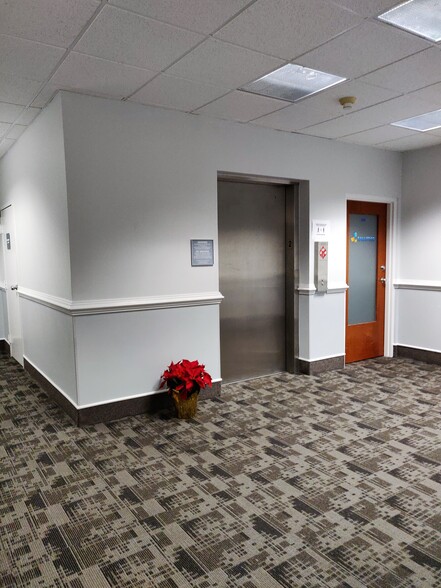 5570 Sterrett Pl, Columbia, MD à louer - Photo intérieure – Image 3 sur 5