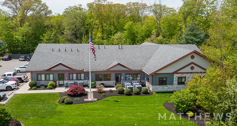 103 Worcester St, North Grafton, MA à vendre - Photo de l’immeuble – Image 1 sur 4