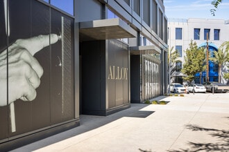 525 S Santa Fe Ave, Los Angeles, CA à louer Photo de l’immeuble– Image 1 sur 4