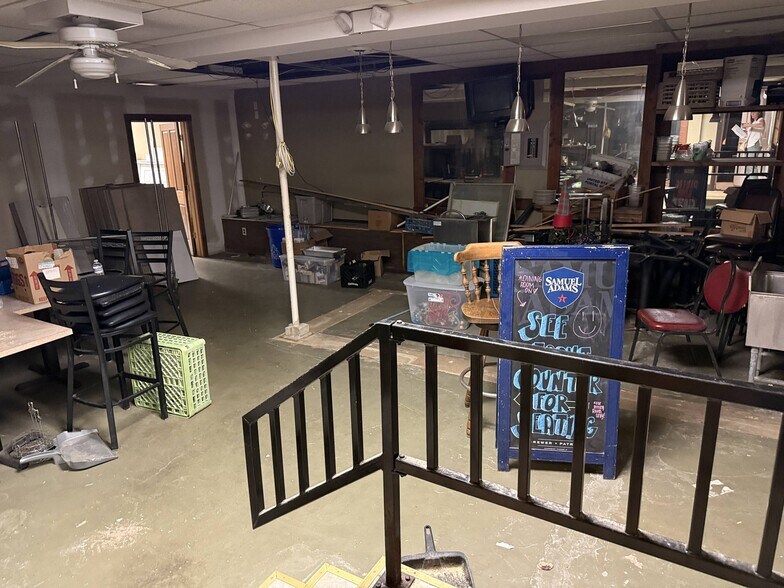 801 Sixth St, Mendota, IL à vendre - Photo de l’immeuble – Image 3 sur 36