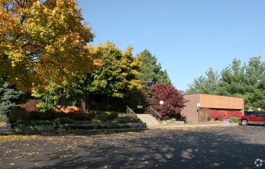 205 W 29th St, Holland, MI à louer - Photo principale – Image 1 sur 16