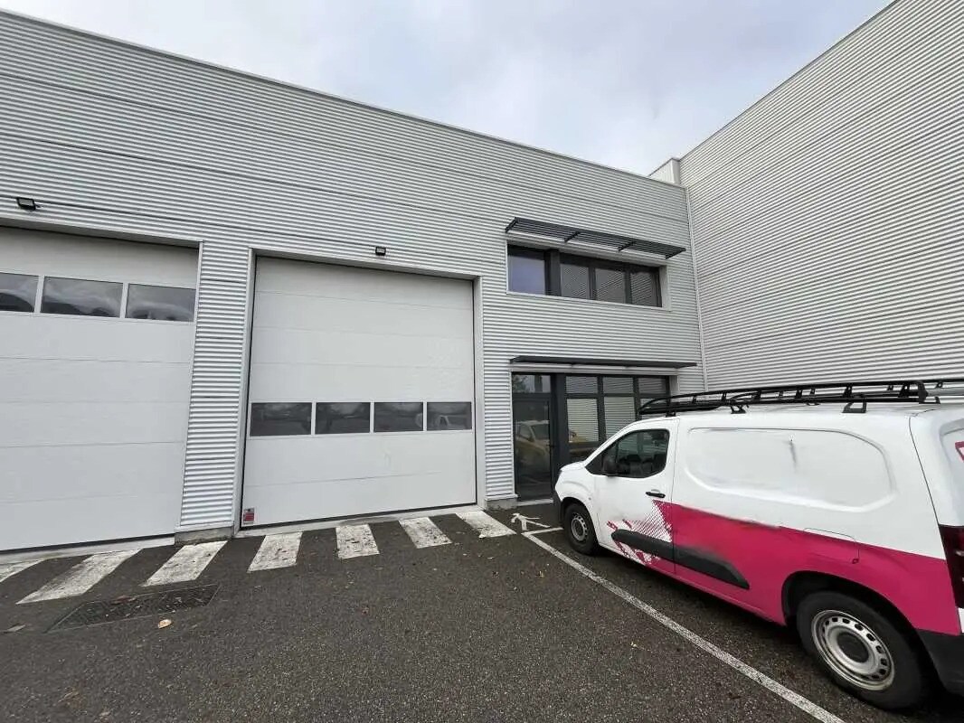 44 Rue De L'Avenir, Genas à louer Photo de l’immeuble– Image 1 sur 15