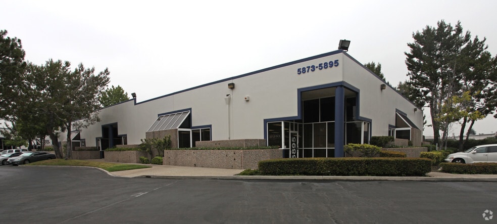 5873-5895 Rickenbacker Rd, Commerce, CA à louer - Photo principale – Image 1 sur 16