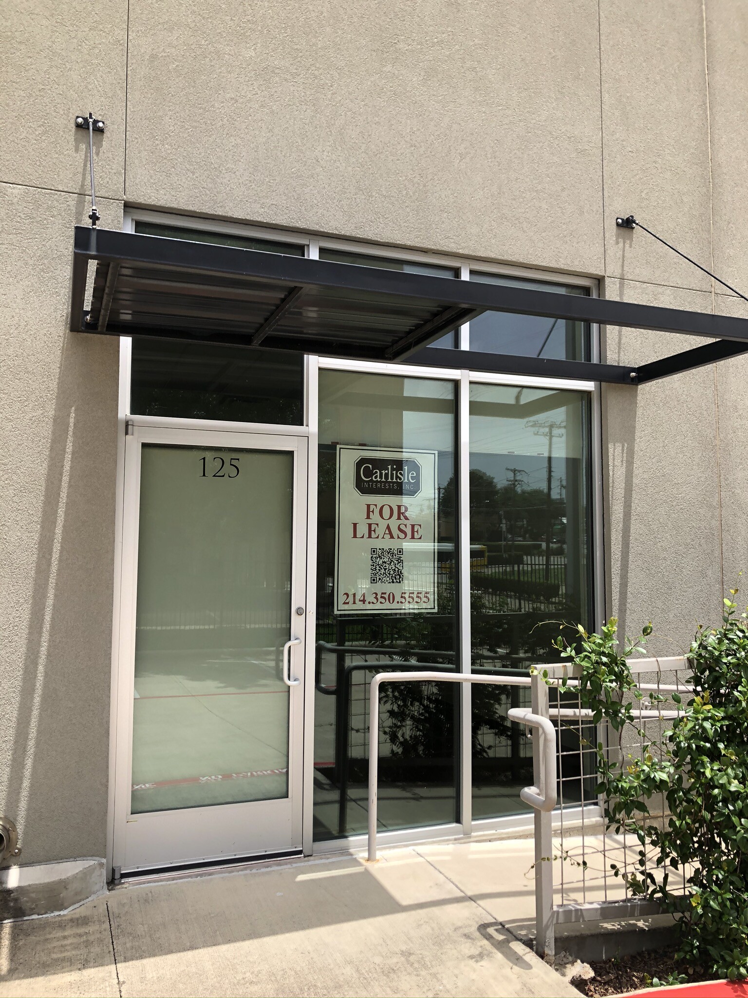 7015 Twin Hills Ave, Dallas, TX à louer Photo de l’immeuble– Image 1 sur 5