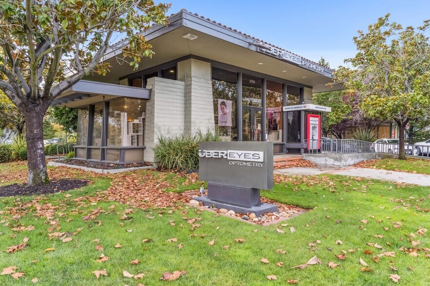 2750 Middlefield Rd, Palo Alto, CA à louer - Photo de l’immeuble – Image 2 sur 13