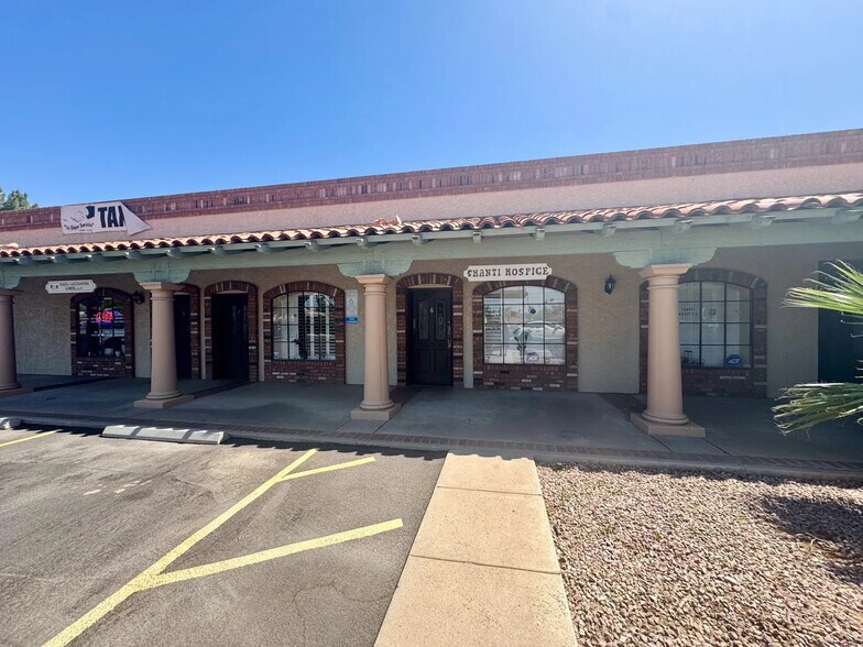 501 W Ray Rd, Chandler, AZ à louer - Photo de l’immeuble – Image 2 sur 4