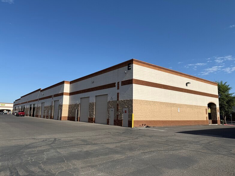 8550 N 91st Ave, Peoria, AZ à louer - Photo de l’immeuble – Image 2 sur 6