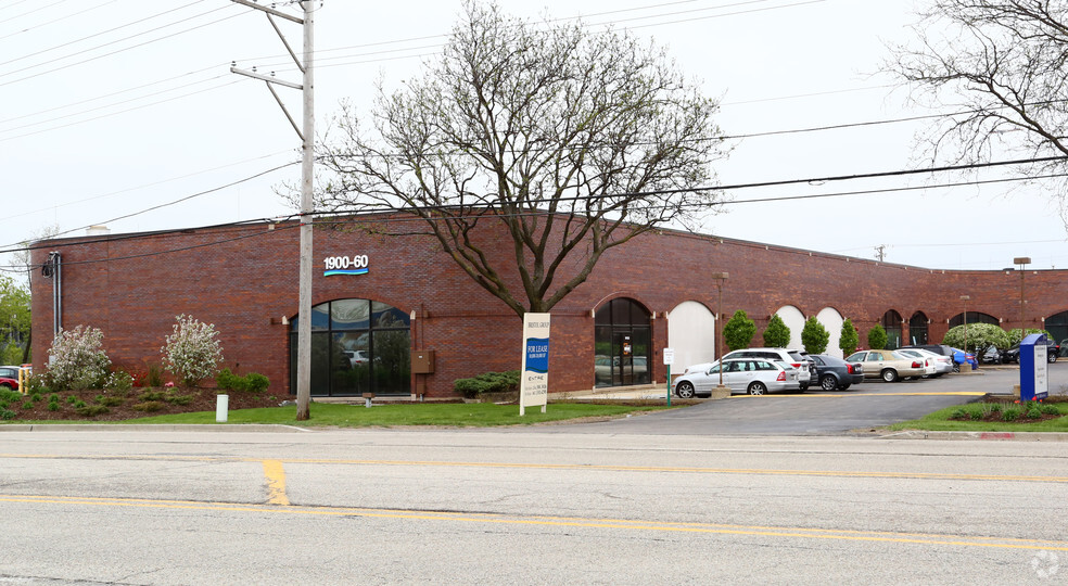 1900-1960 E Devon Ave, Elk Grove Village, IL à louer - Photo de l’immeuble – Image 3 sur 18