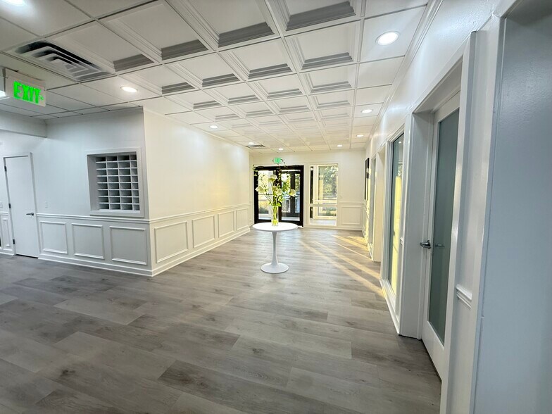 20 Office Park Way, Pittsford, NY à louer - Photo de l’immeuble – Image 2 sur 33